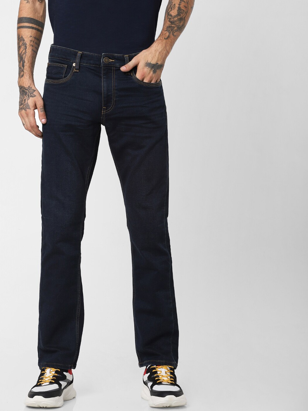 

Jack & Jones Men Clark Low-Rise Stretchable Jeans, Blue