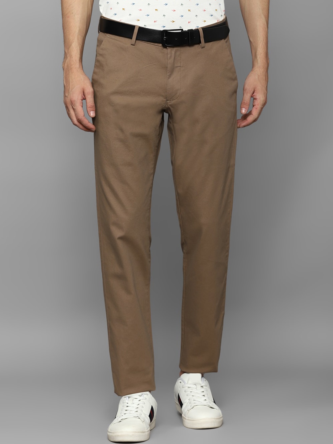 

Louis Philippe Sport Men Slim Fit Mid-Rise Trousers, Brown