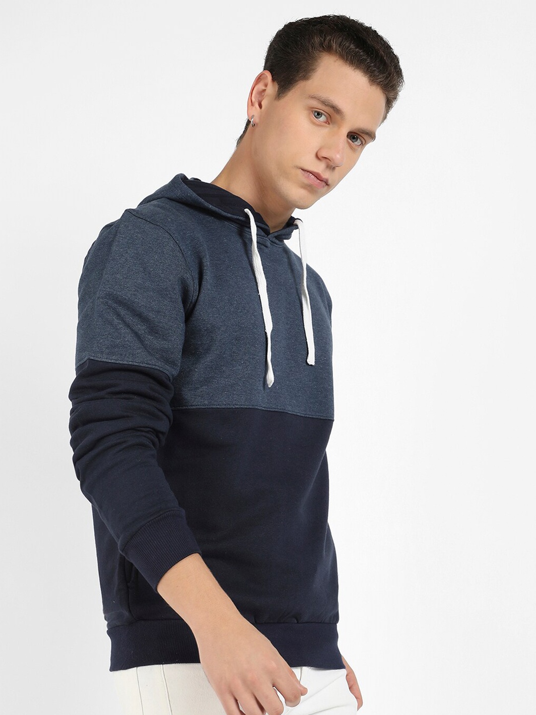 

Campus Sutra Colourblocked Hooded Pullover Sweatshirt, Blue