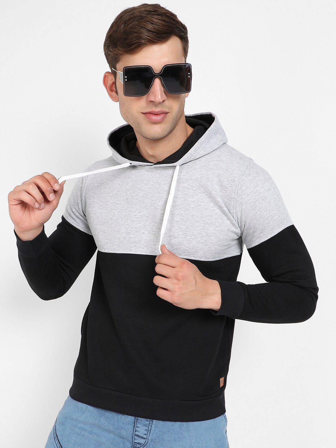 

Campus Sutra Colourblocked Hooded Cotton Sweatshirt, Black