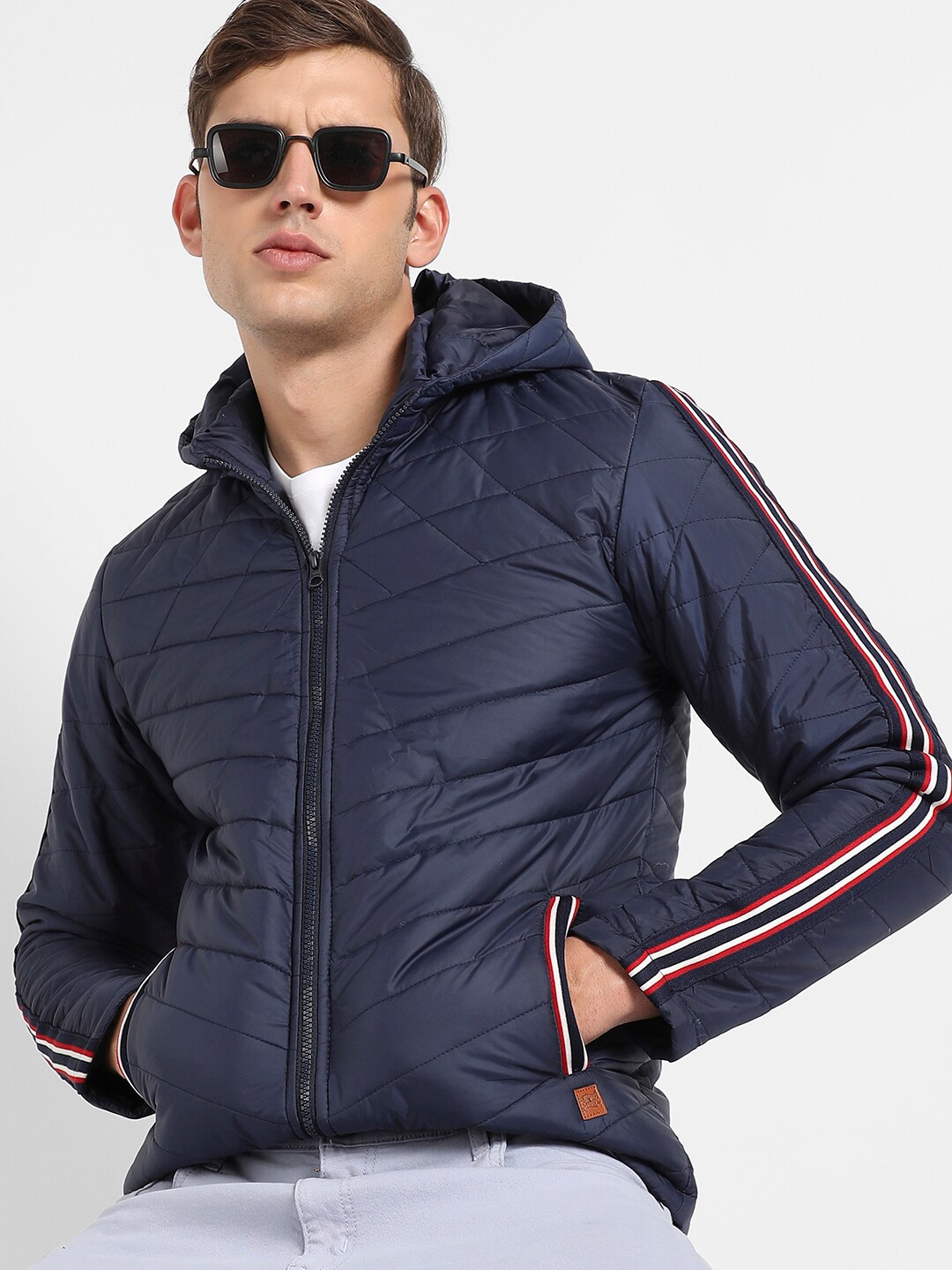 

Campus Sutra Navy Blue Windcheater Contrast Striped Hooded Puffer Jacket