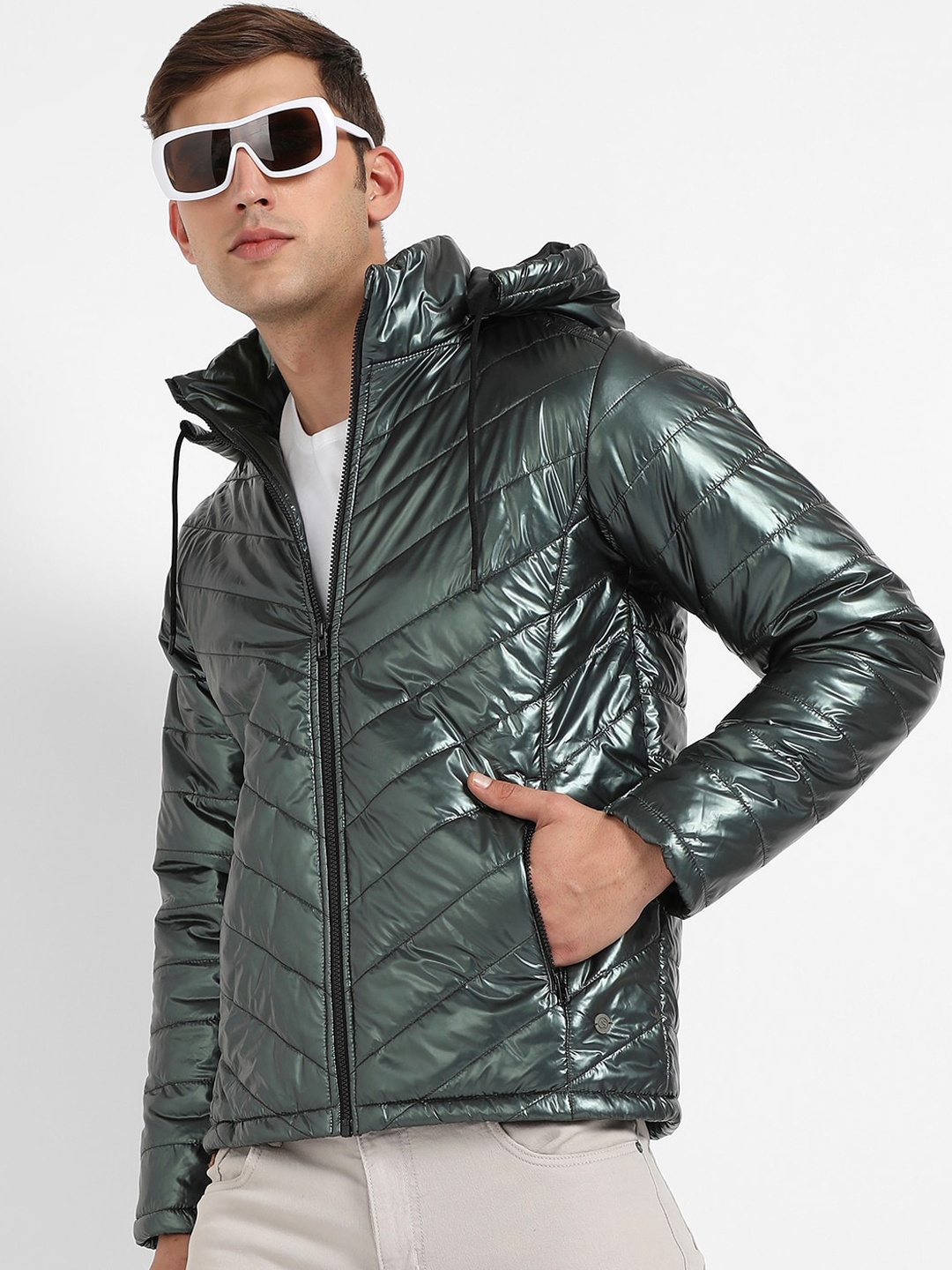 

Campus Sutra Hooded Windcheater Outdoor Quilted Puffer Jacket, Green