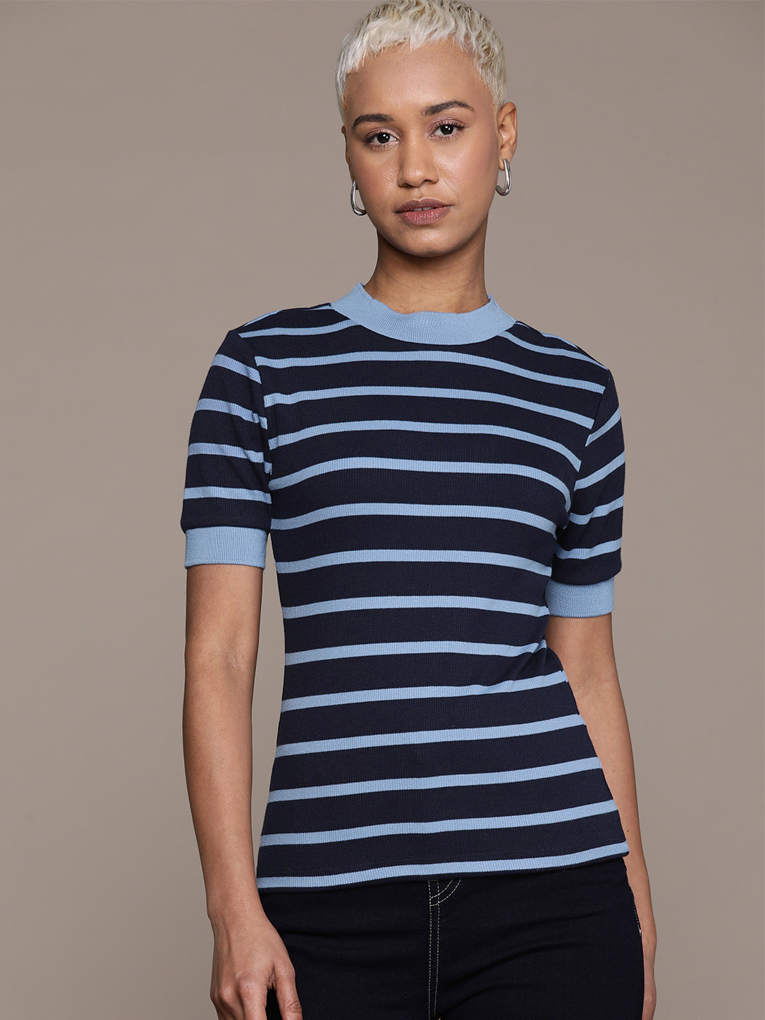 

The Roadster Lifestyle Co. Striped Fitted Top, Navy blue