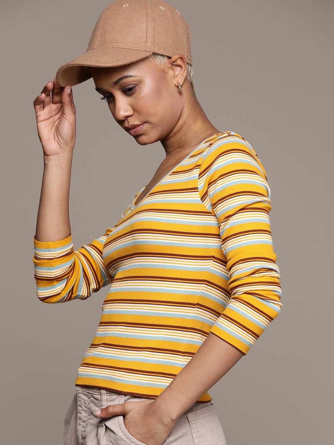 

The Roadster Lifestyle Co. Horizontal Striped V-Neck Fitted Top, Yellow