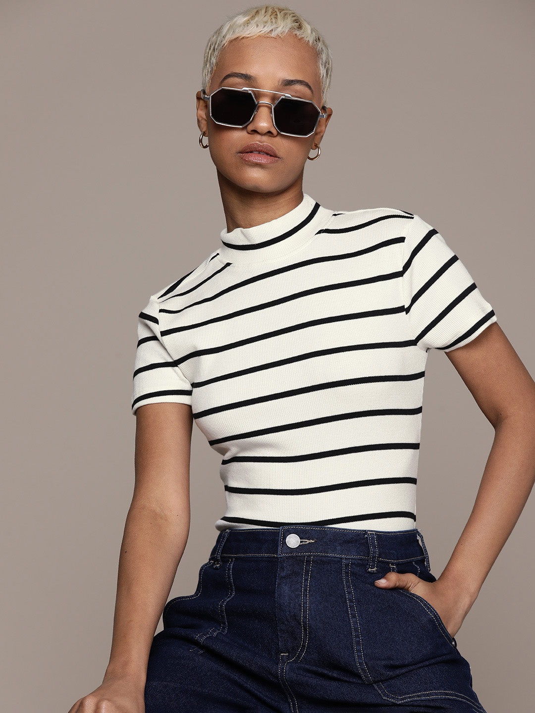 

The Roadster Lifestyle Co. Horizontal Striped Mock Neck Fitted Top, Off white