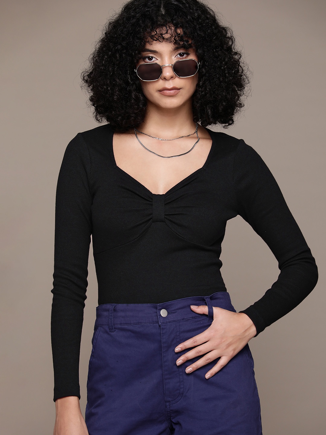 

The Roadster Lifestyle Co. Sweetheart Neck Ribbed Top, Black
