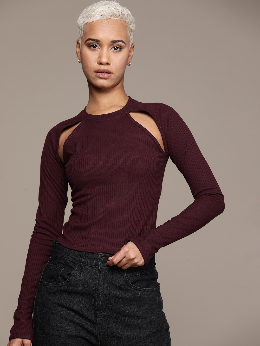 

The Roadster Lifestyle Co. Cut Out Detailed Raglan Sleeves Knitted Ribbed Top, Burgundy