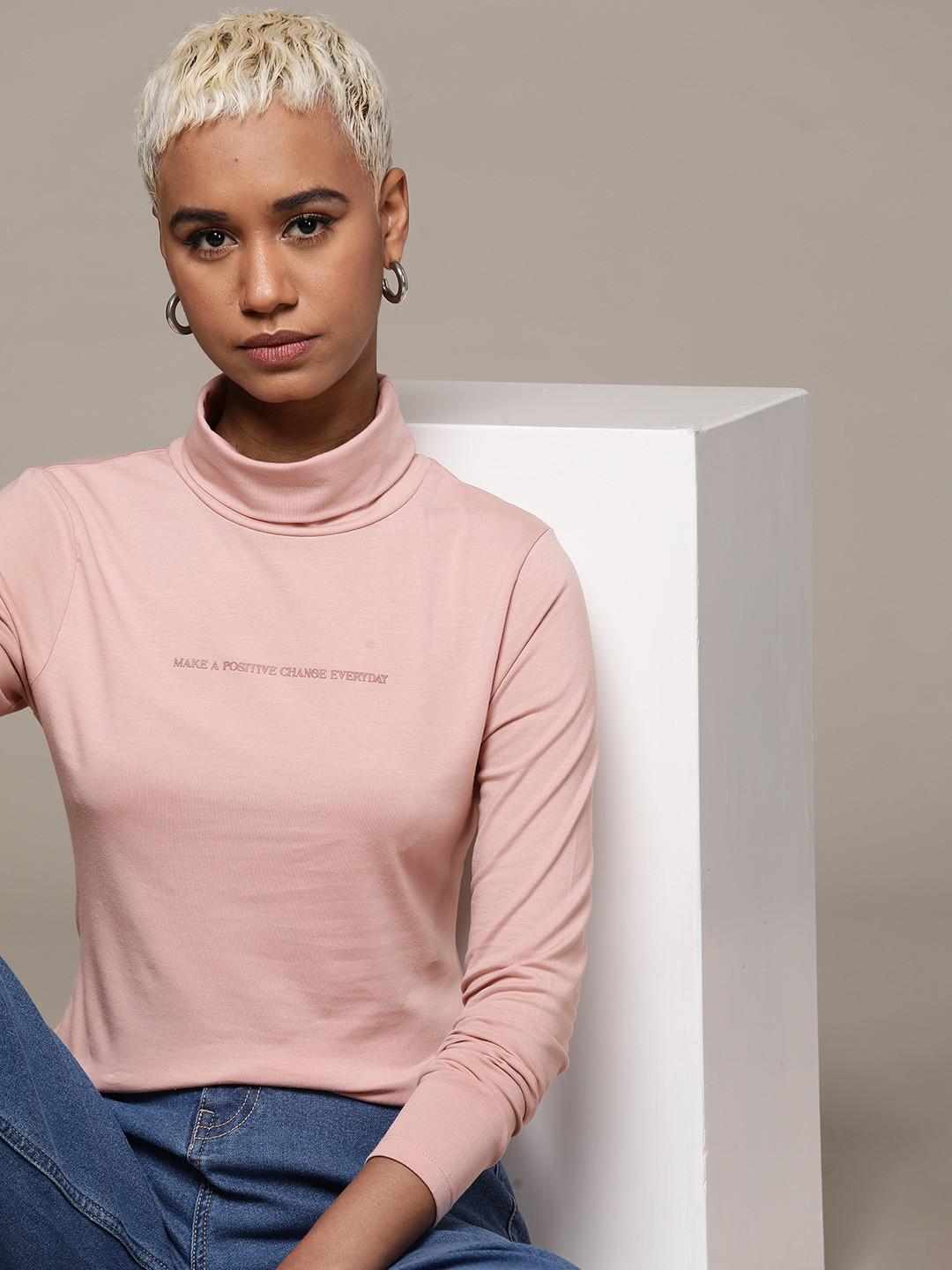 

The Roadster Lifestyle Co. Mock Neck Top, Rose