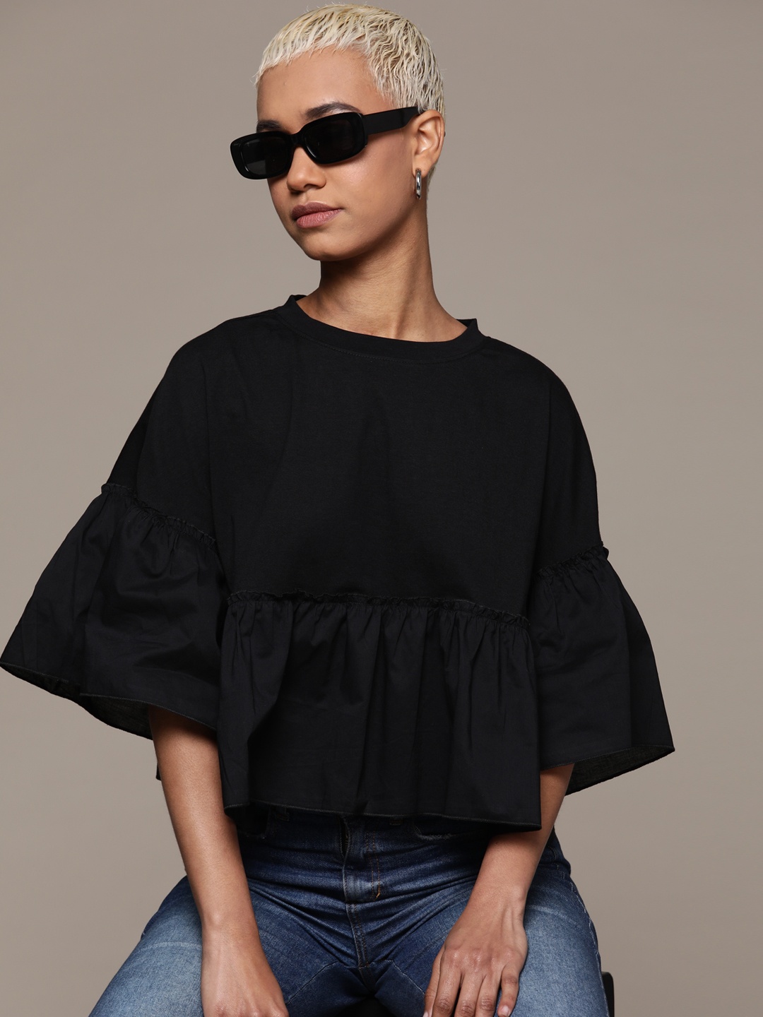 

The Roadster Lifestyle Co. Bell Sleeve Crop Top, Black