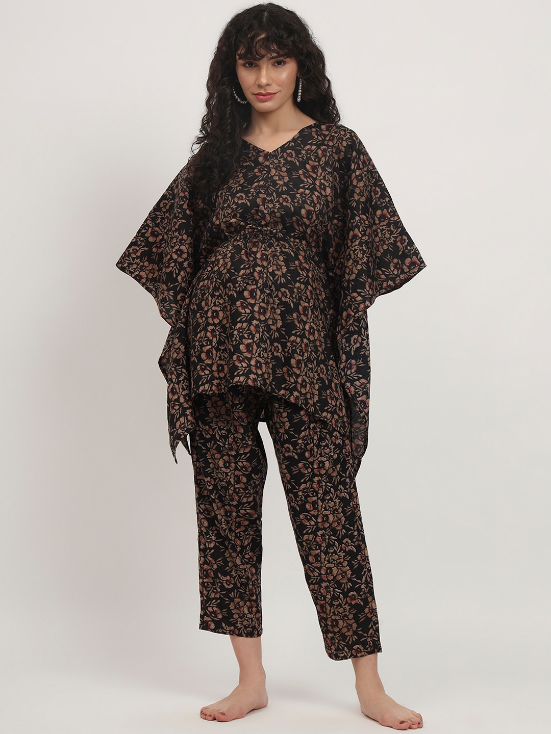 

Aujjessa Floral Printed Maternity Kaftan Night suit, Black