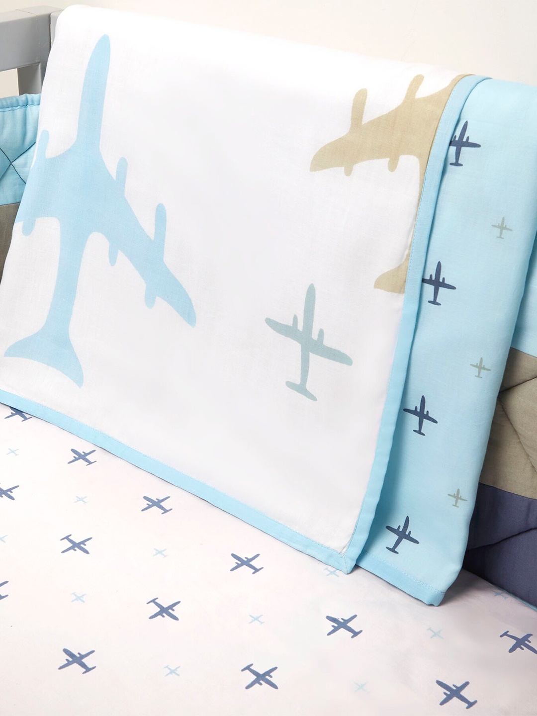 

Masilo Dream Wings Boys Blue & White Printed Mild Winter Single Bed Dohar
