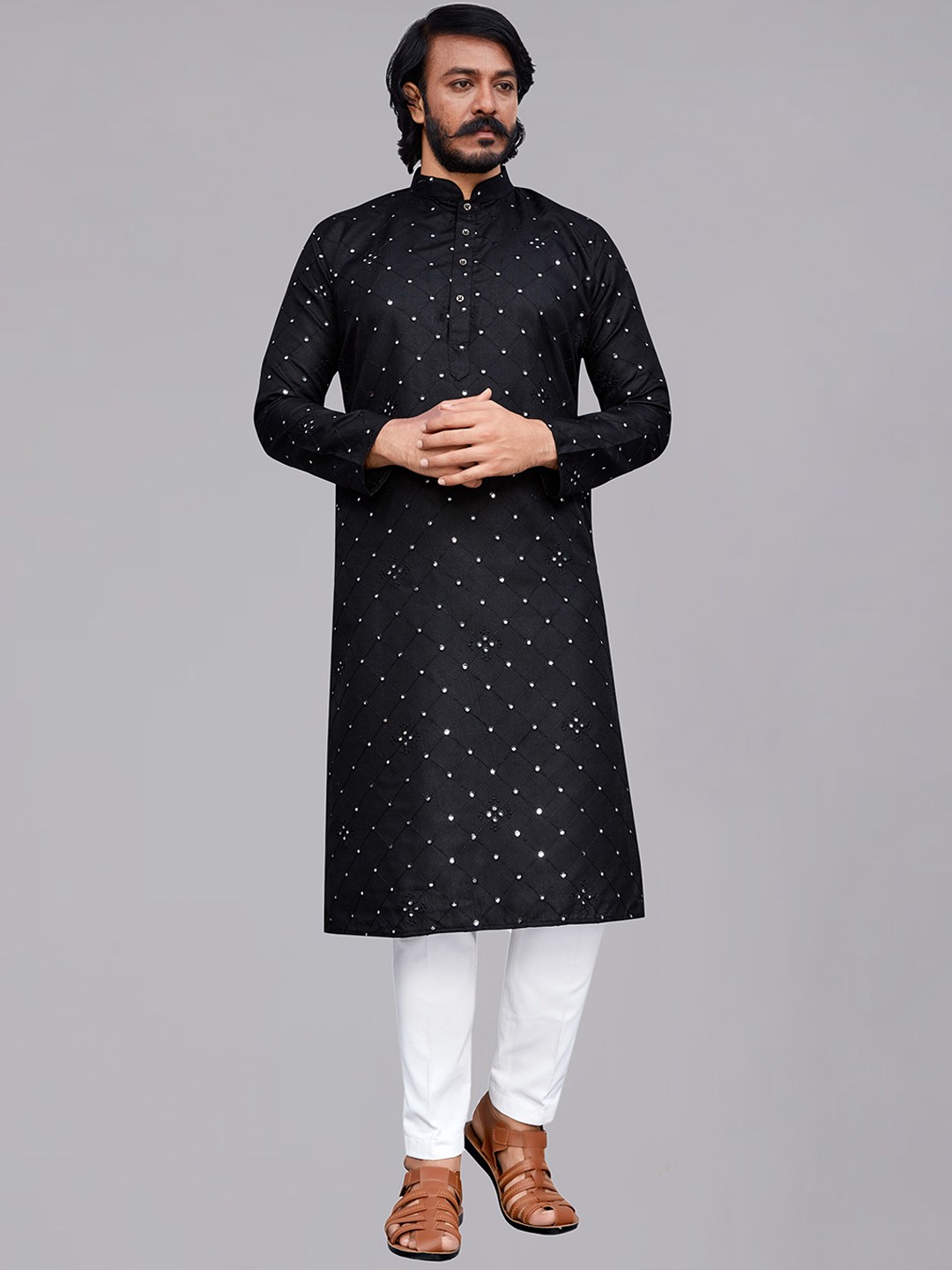 

COCOI LIFESTYLE Ethnic Motifs Embroidered Mirror Work Pure Cotton Kurta With Pyjamas, Black