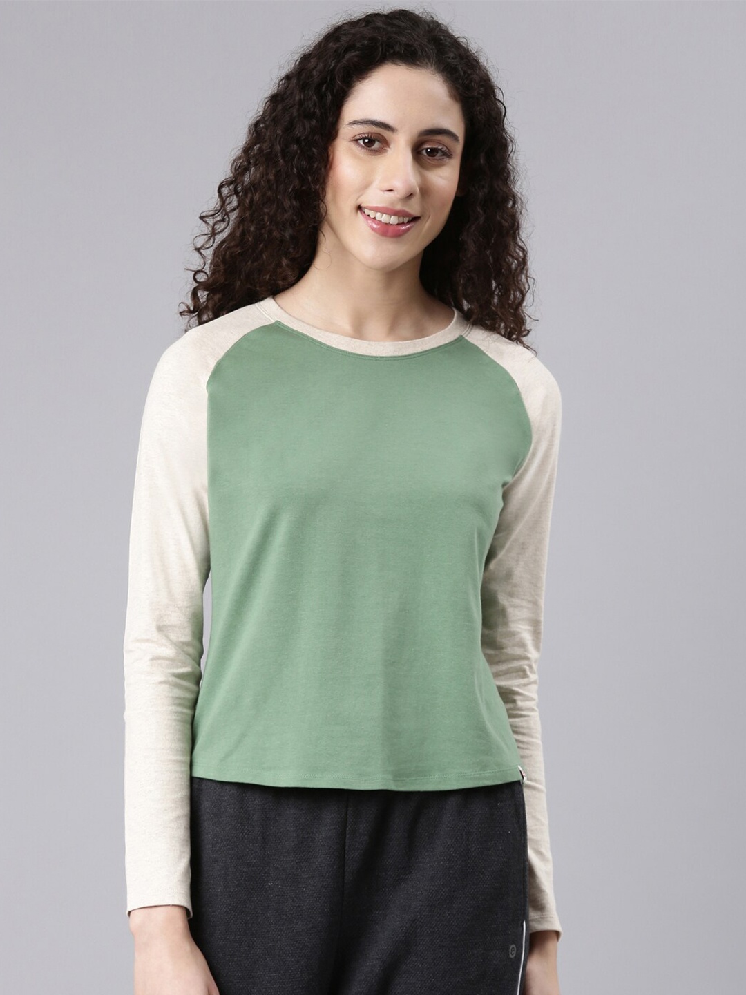 

Enamor Raglan Sleeves Slim Fit Cotton T-shirt, Green