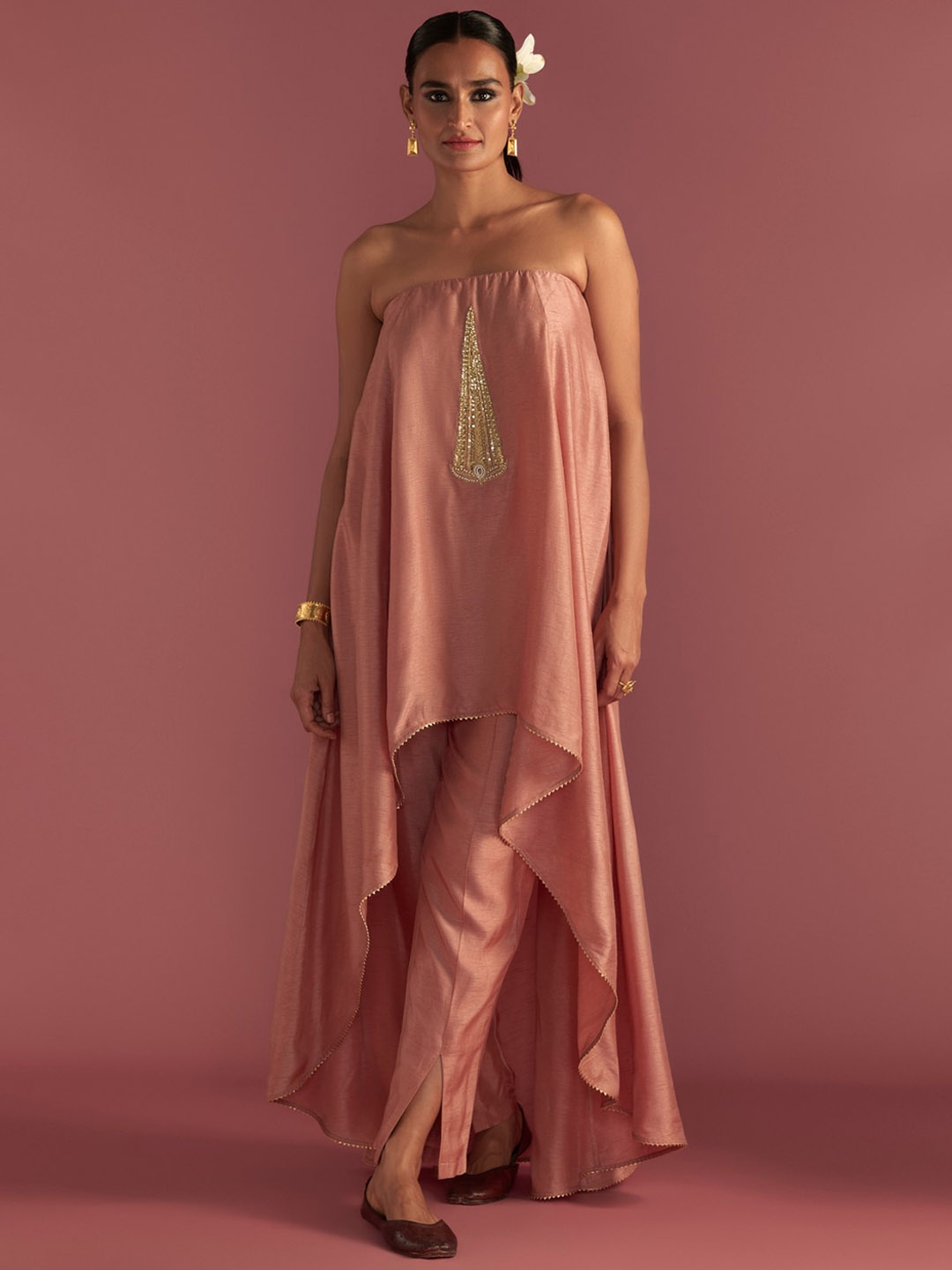 

Masaba Salmon Paan-Patti High-low Tube Top Set, Peach