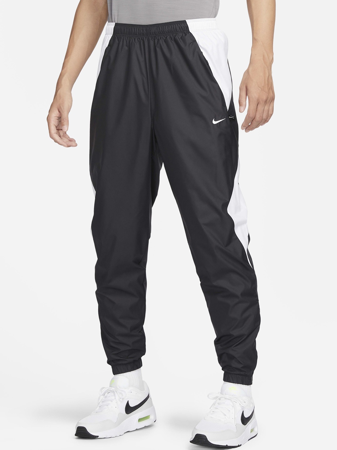 

Nike Men Repel Colourblocked Track Pants, Black