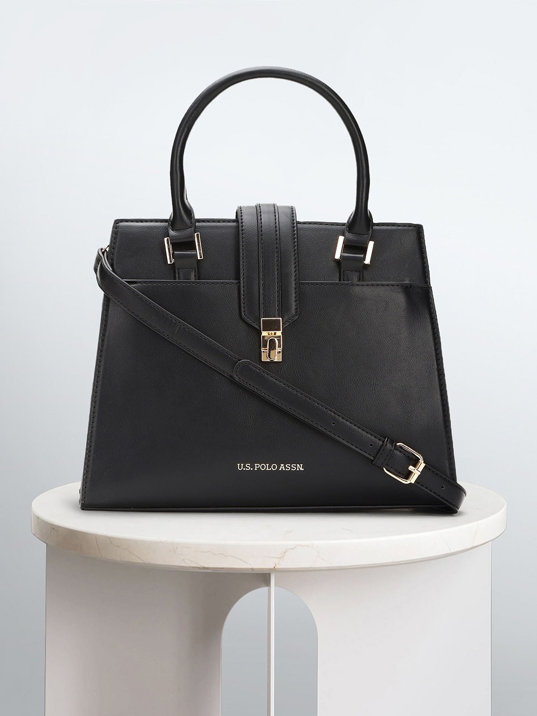 

U.S. Polo Assn. Women Structured Handheld Bag, Black
