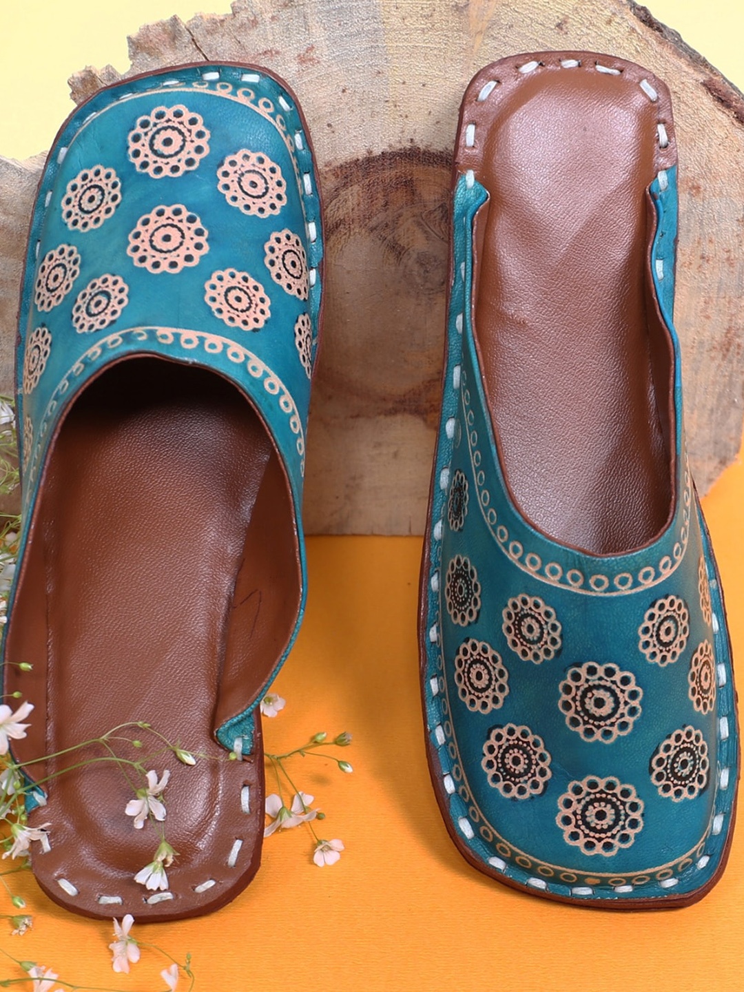 

Ravis Floral Printed Mules Flats, Blue