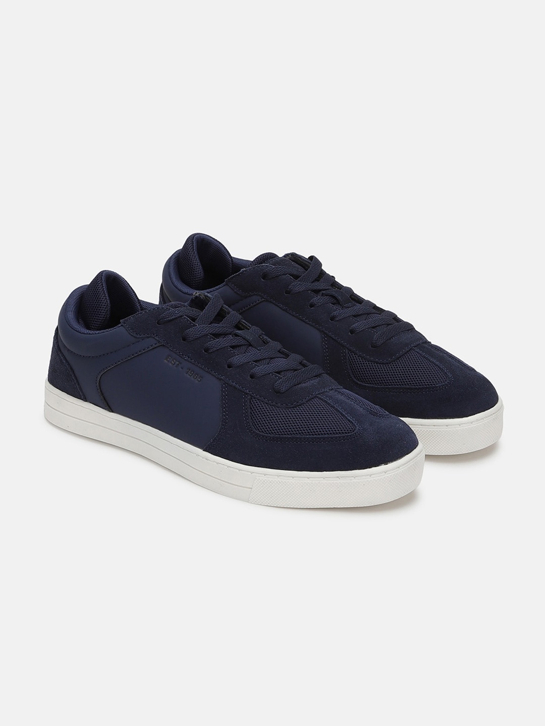 

United Colors of Benetton Men Suede Lightweight Lace-Up Sneakers, Blue