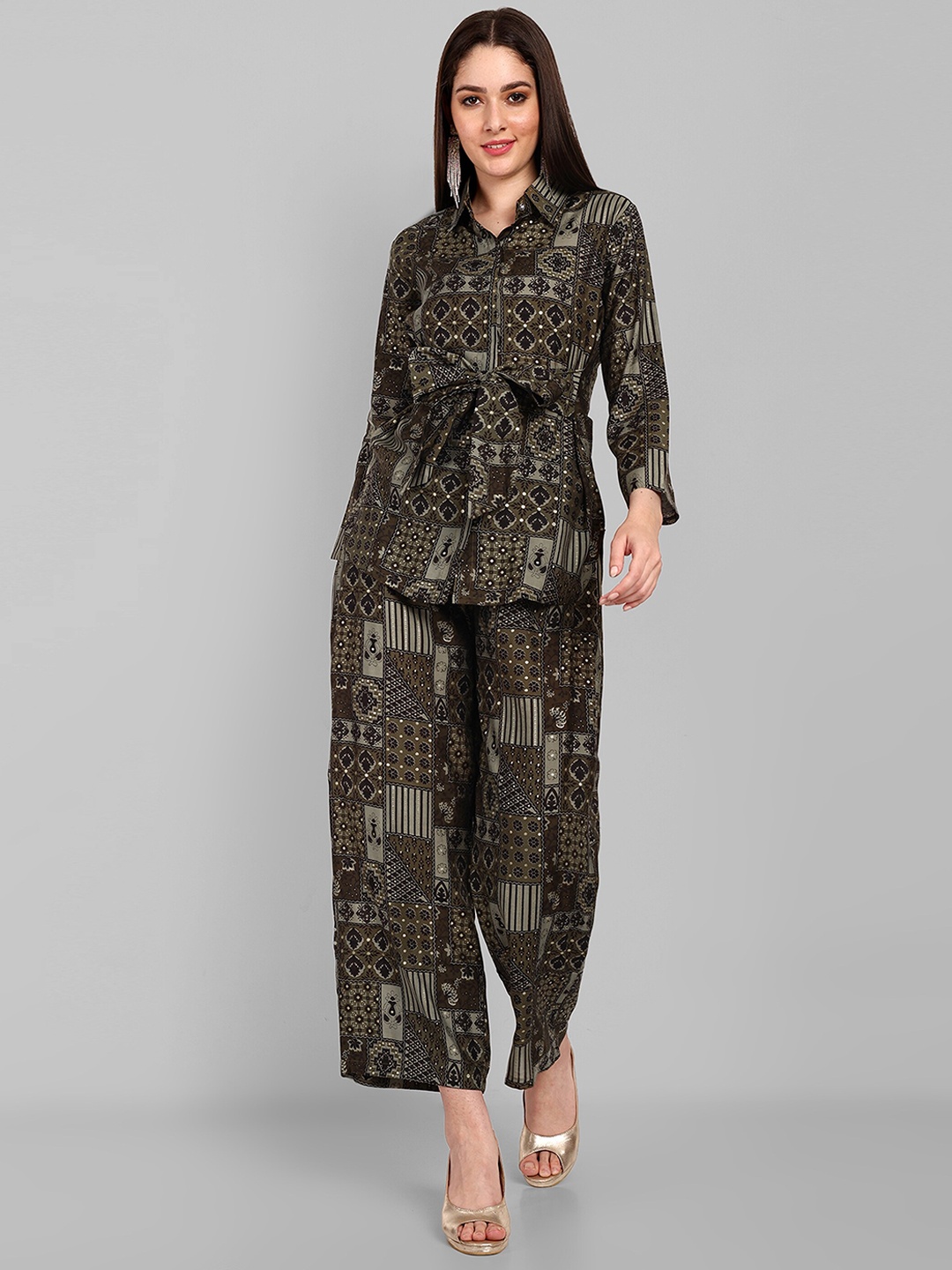 

Navlik Ethnic Motif Printed Relaxed Fit Co-Ords, Green