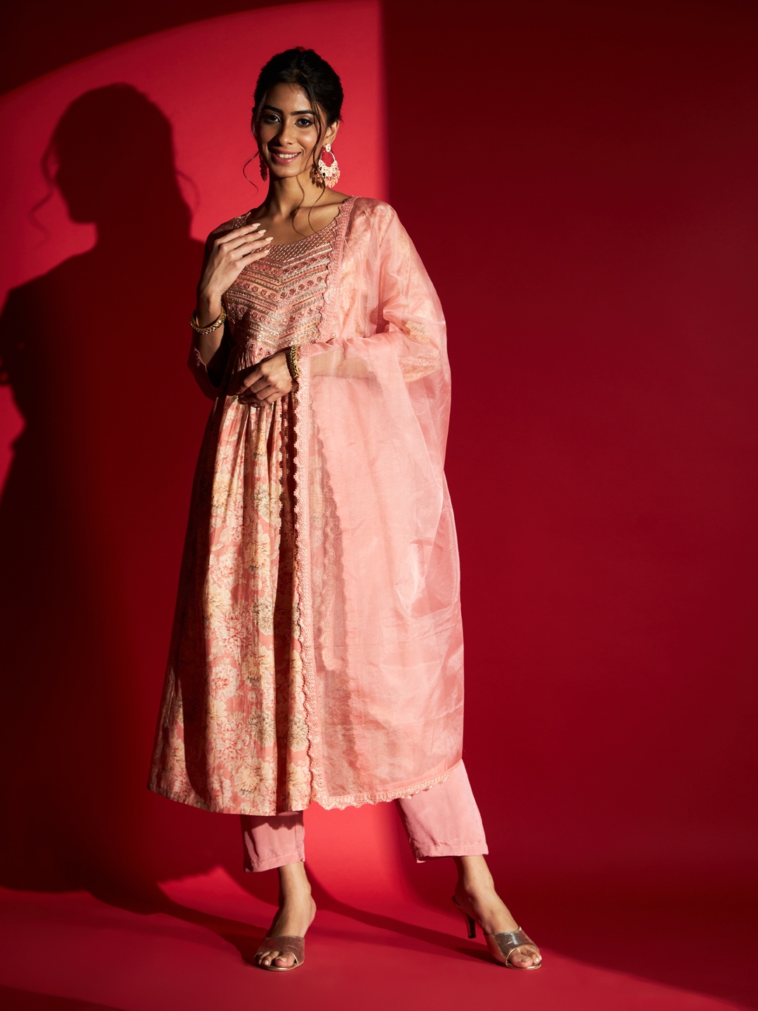 

Navlik Floral Printed Thread Work Kurta With Trousers & Dupatta, Peach