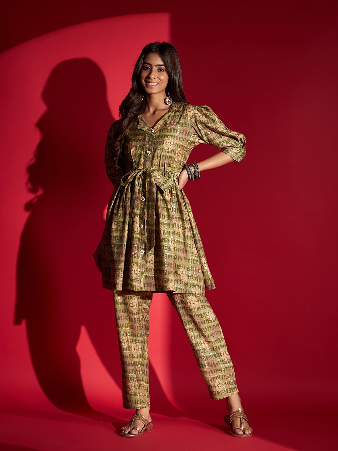 

Navlik Foil Printed Tunic With Trousers, Green
