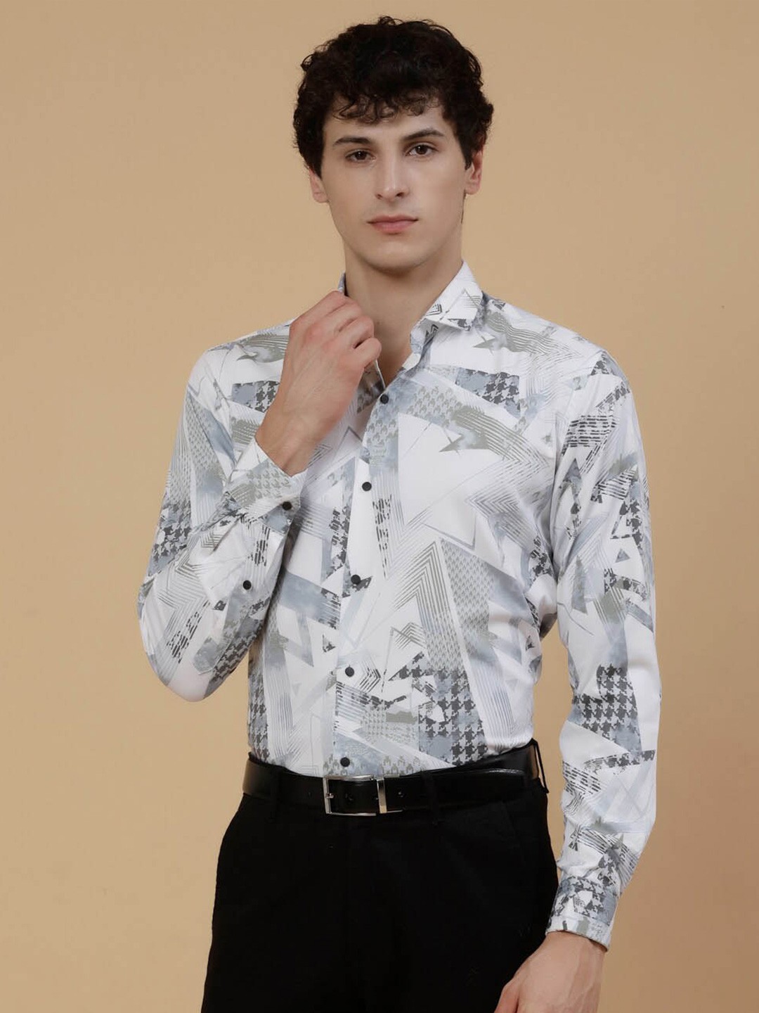

JADEBERRY Standard Abstract Printed Cotton Formal Shirt, White
