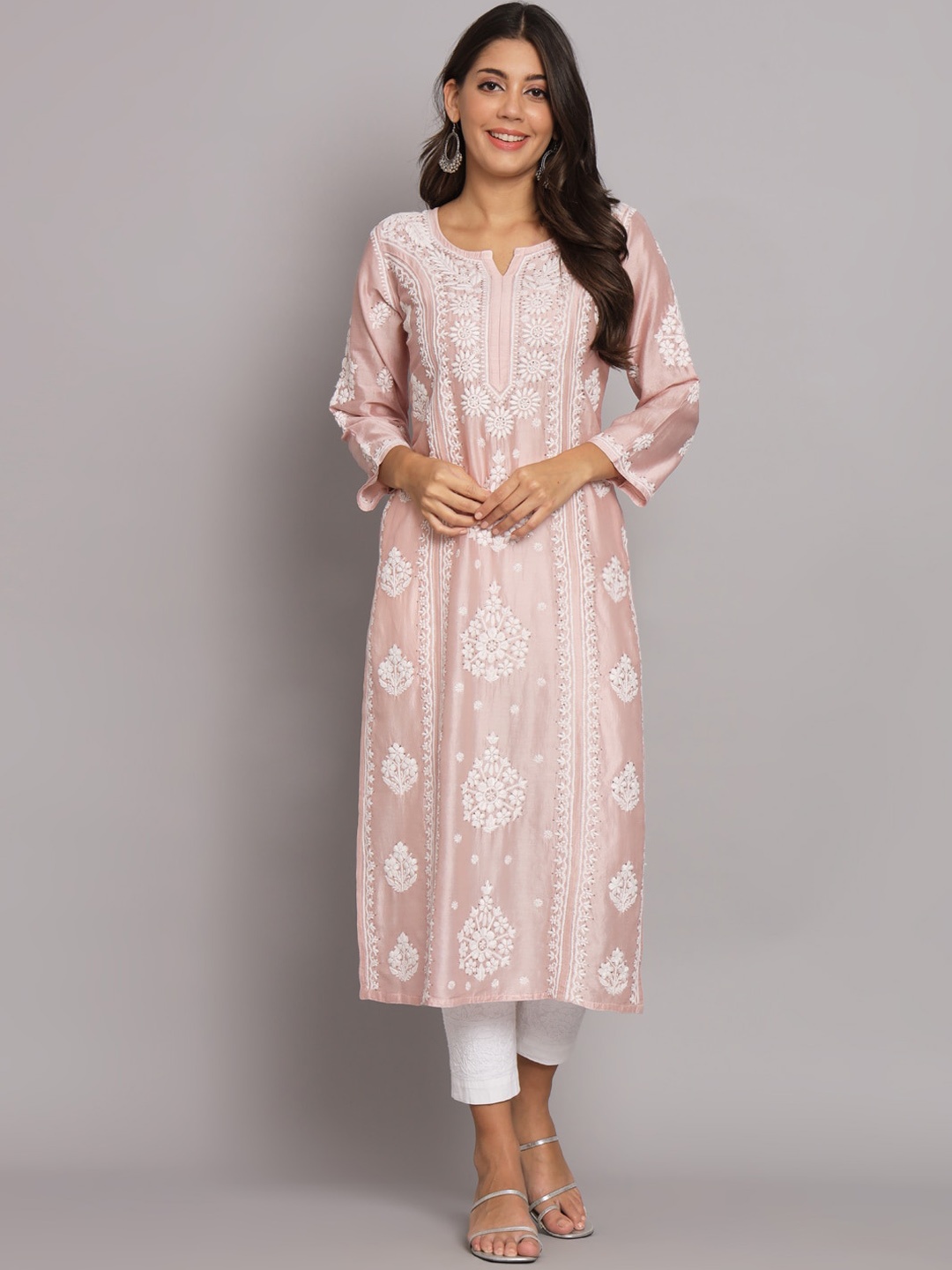 

PARAMOUNT CHIKAN Women Embroidered Chikankari Chanderi Straight Kurta, Pink
