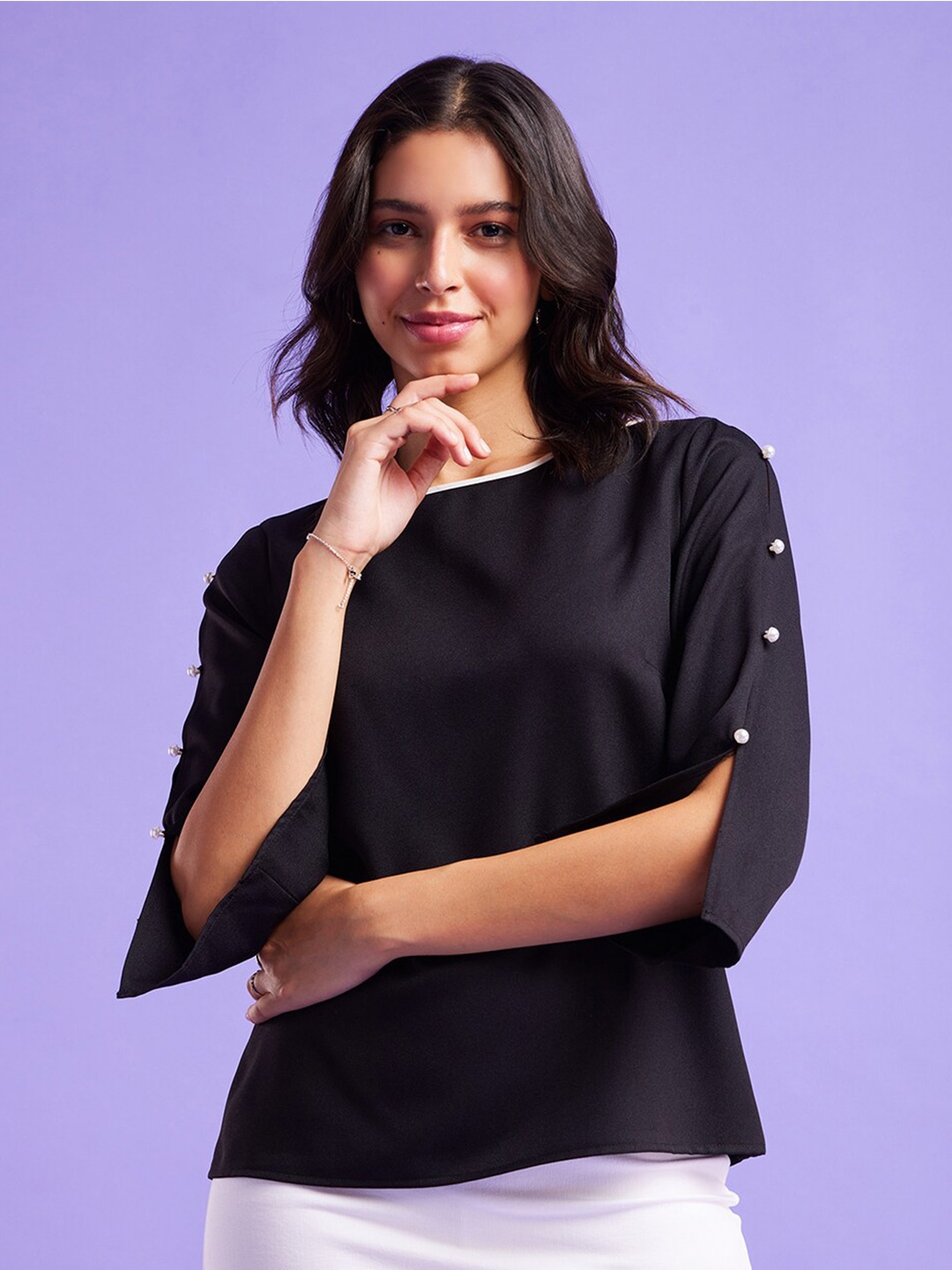 

FableStreet Round Neck Slit Sleeves Top, Black