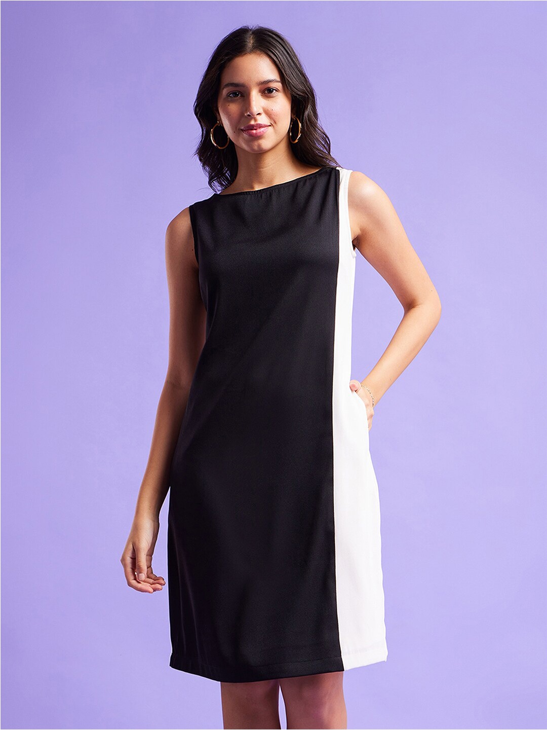 

FableStreet Colourblocked A-Line Dress, Black