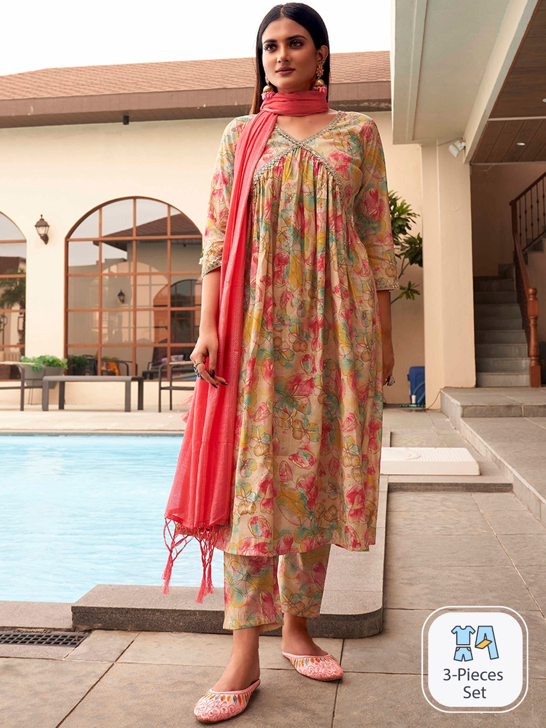 

Tikhi Imli Floral Printed Empire Kurta With Trousers & Dupatta, Cream