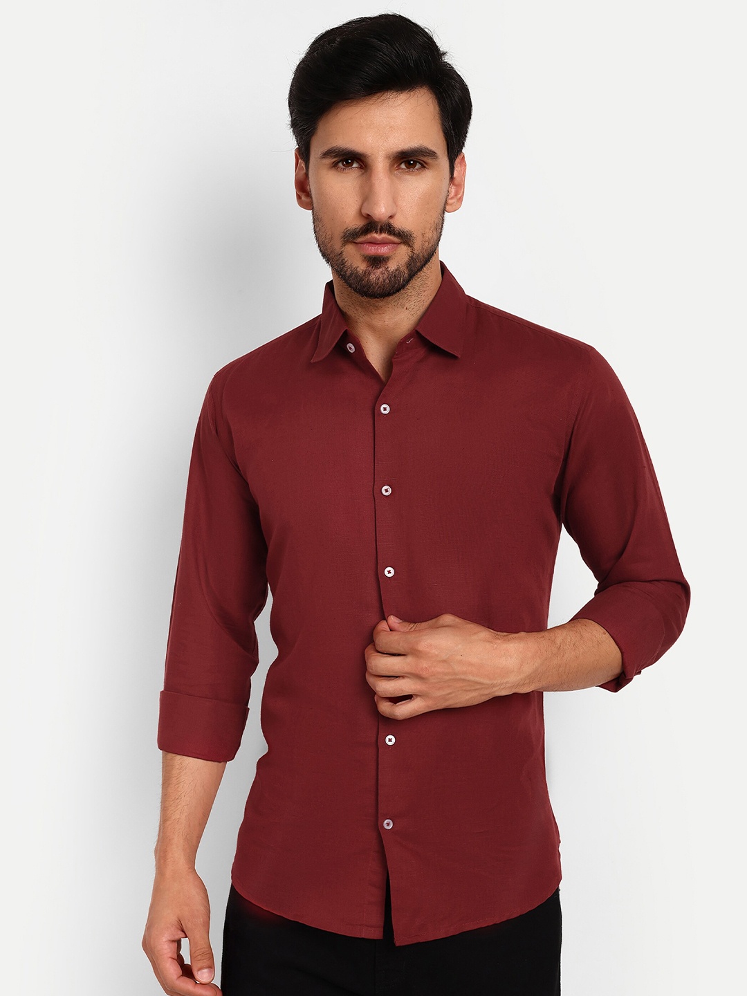 

Urban Scissors India Slim Slim Fit Spread Collar Casual Shirt, Red