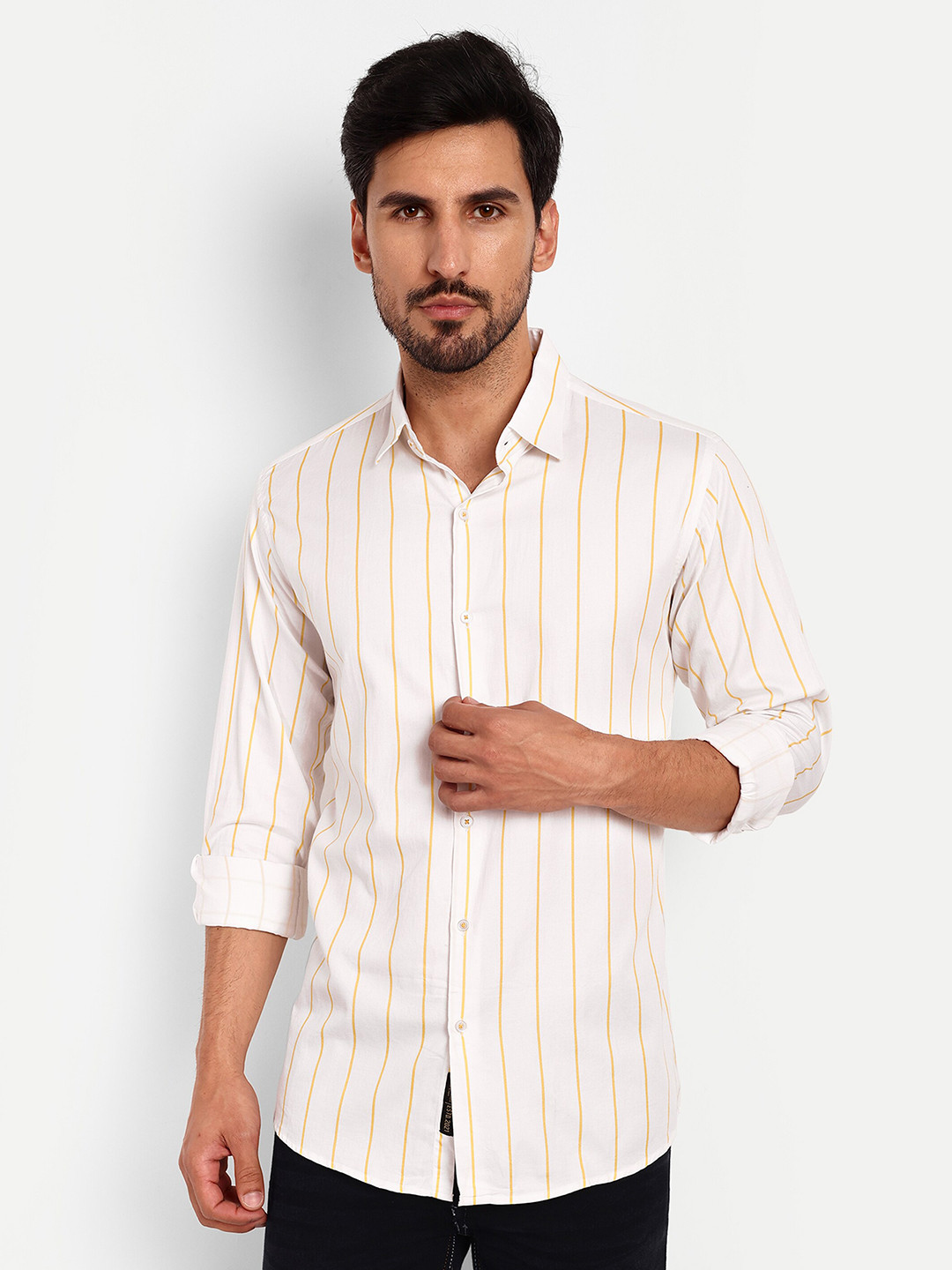 

Urban Scissors India Slim Slim Fit Vertical Striped Spread Collar Pure Cotton Casual Shirt, White
