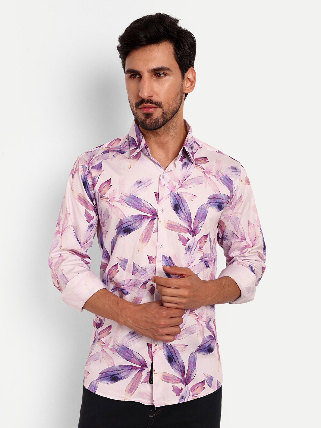 

Urban Scissors India Slim Slim Fit Floral Printed Spread Collar Pure Cotton Casual Shirt, Pink
