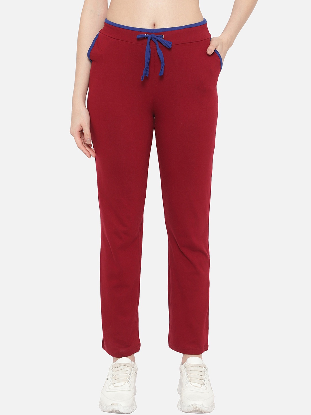 

Fasha Women Cotton Regular Fit Track Pants, Maroon