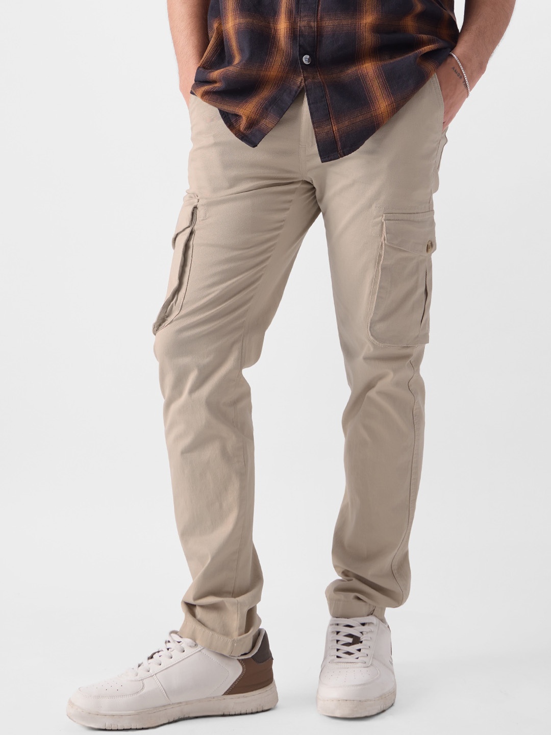 

The Souled Store Men Relaxed Mid-Rise Cargos, Beige