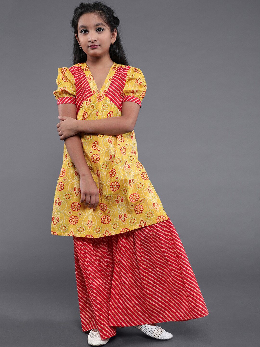 

Aks Kids Girls Bandhani Printed Pure Cotton Kurta With Sharara, Yellow
