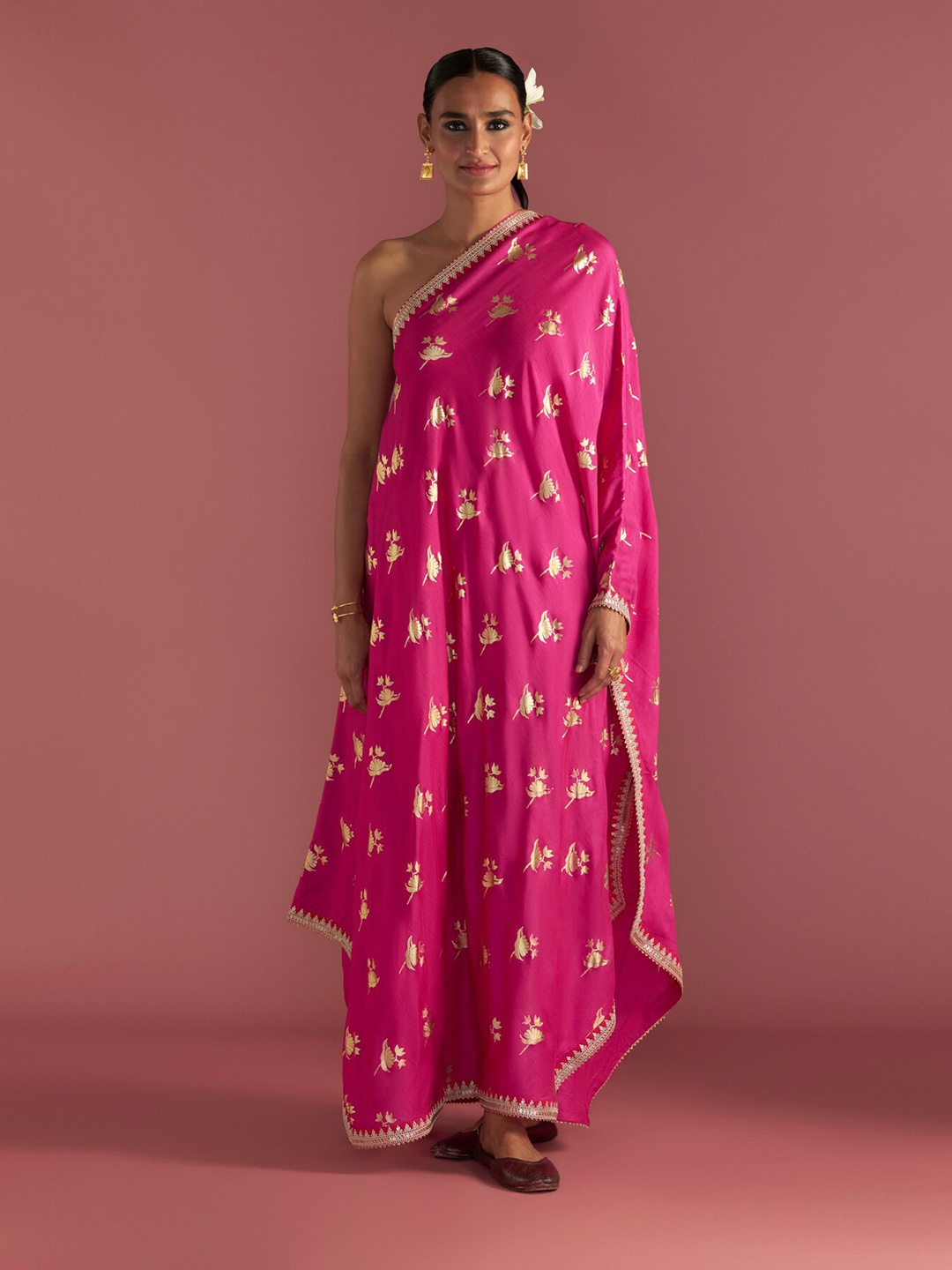 

Masaba Irisbud One Shoulder Kaftan, Pink