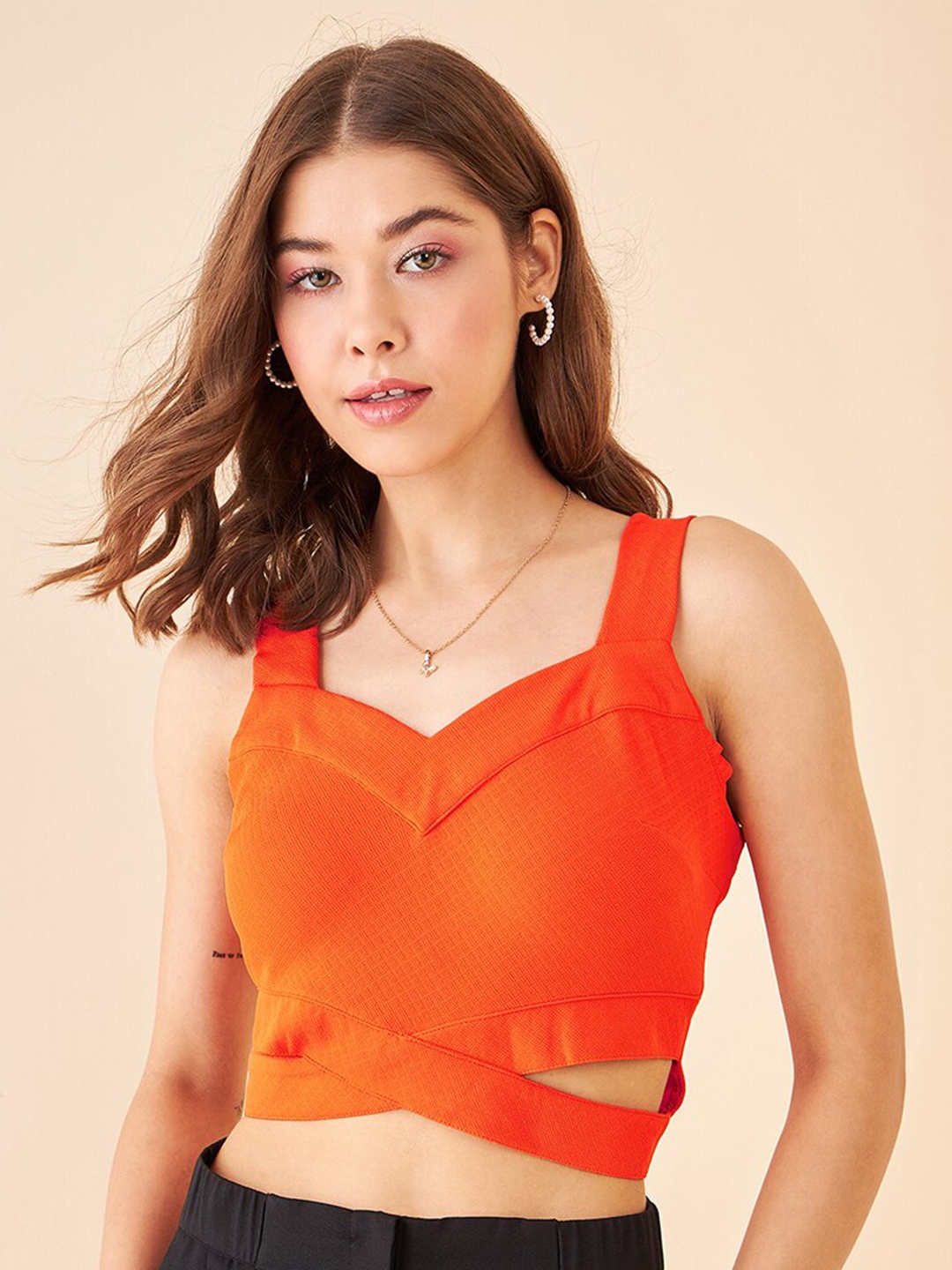 

Kibo Sweetheart Neck Cut Out Crop Top, Orange