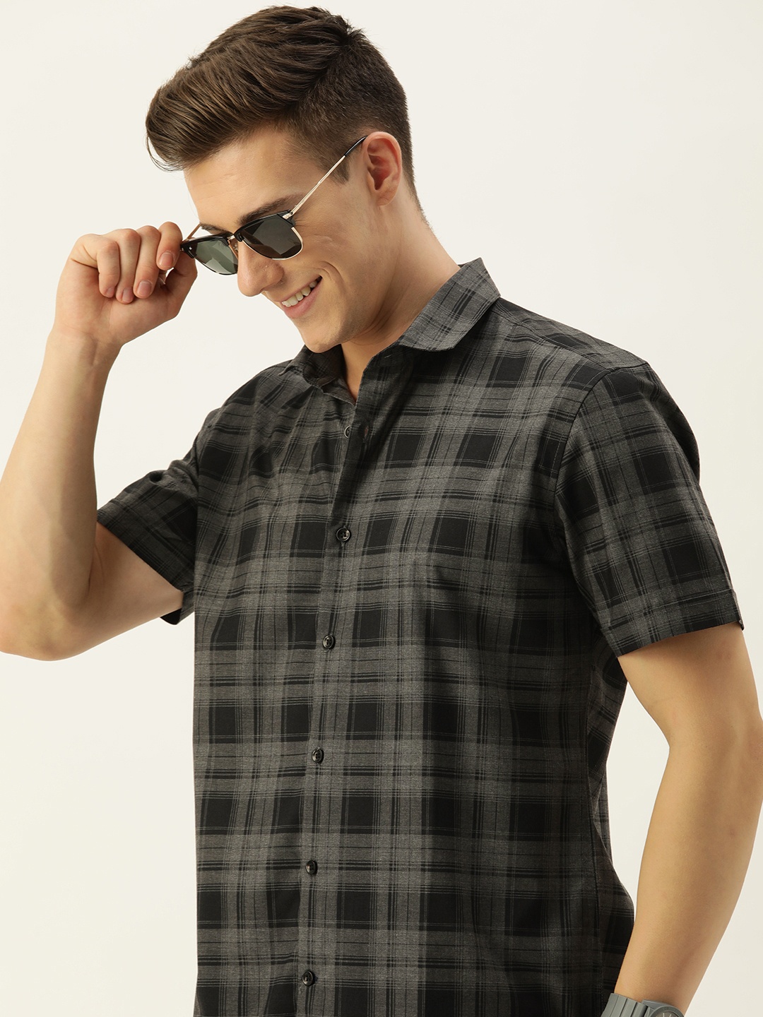

Mast & Harbour Men Standard Checked Casual Shirt, Black