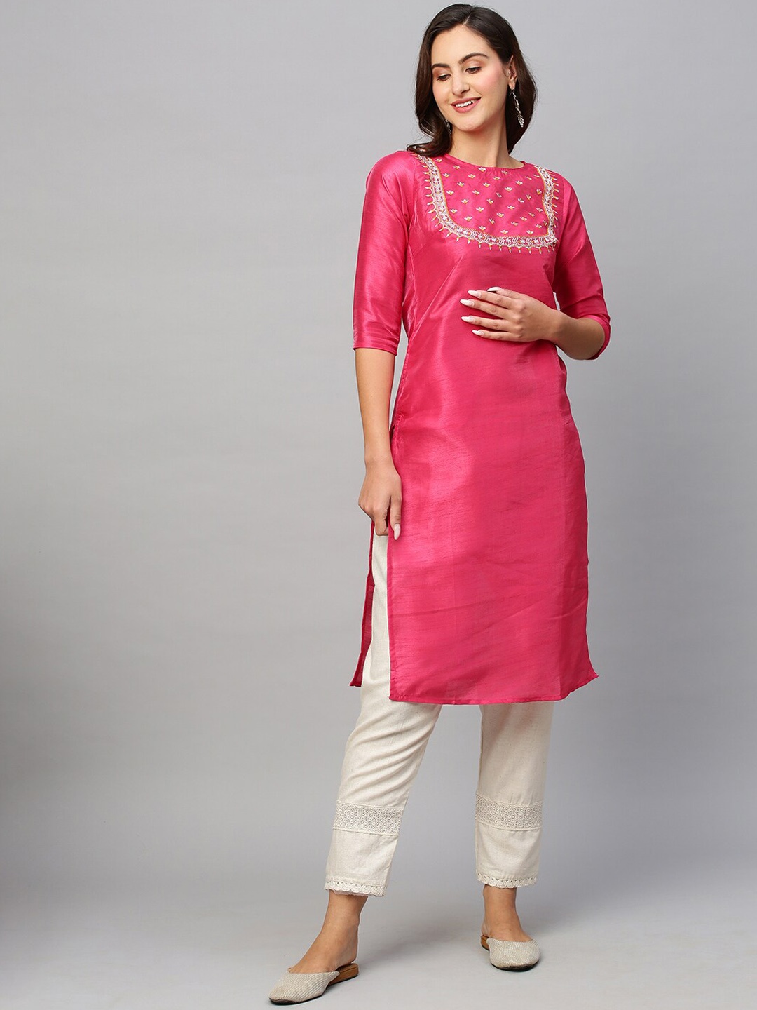 

Sangria Ethnic Motifs Yoke Design Straight Kurta, Pink