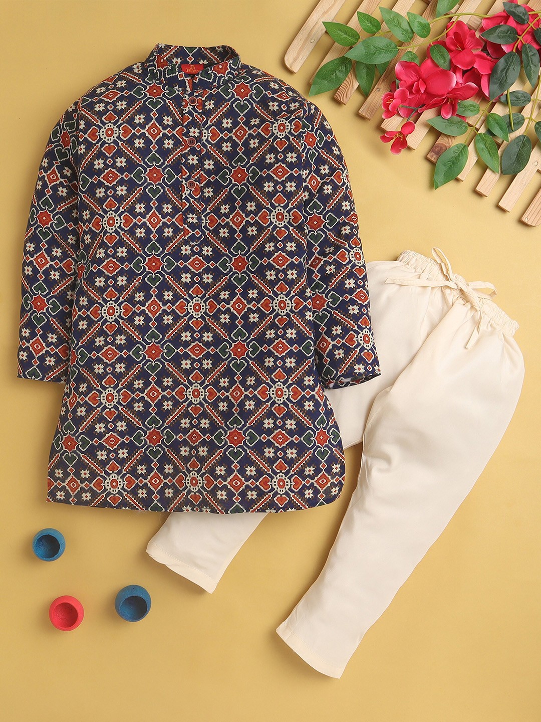

BAESD Boys Ethnic Motifs Printed Regular Kurta with Pyjamas, Navy blue