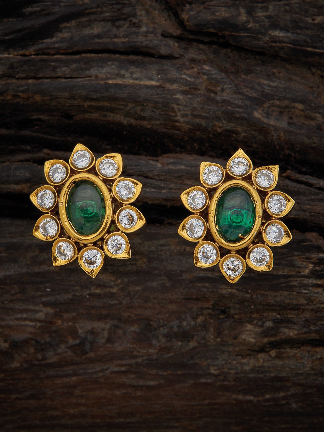 

Kushal's Fashion Jewellery Gold-Plated Artificial Beads Studded Studs Earrings