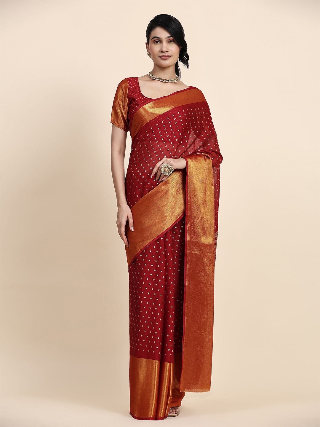 

RACHNA Floral Printed Saree, Maroon