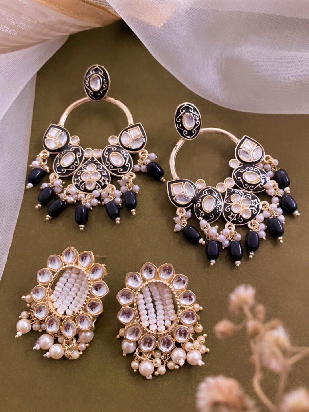 

ATIBELLE Set Of 2 Gold-Plated Contemporary Drop Earrings
