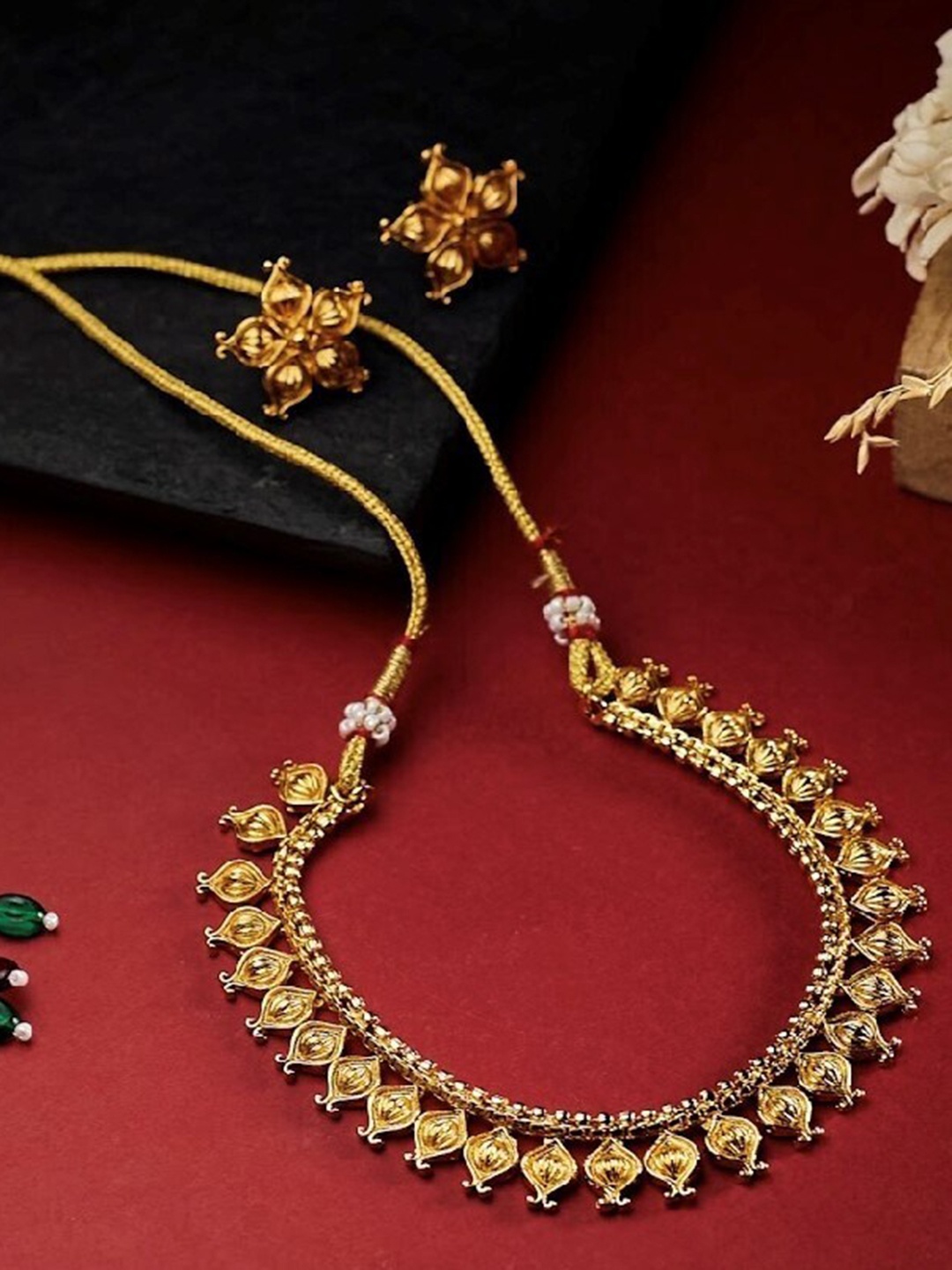 

ATIBELLE Gold-Plated Floral-Leaf Shaped Textured Jewellery Set