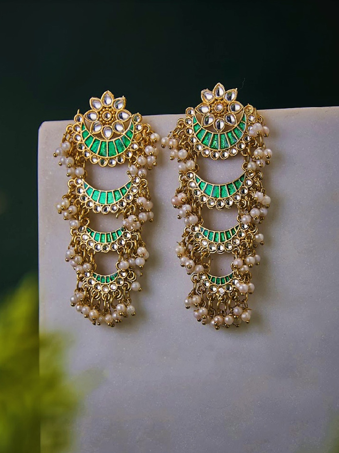 

ATIBELLE Gold-Plated Kundan Chandbalis