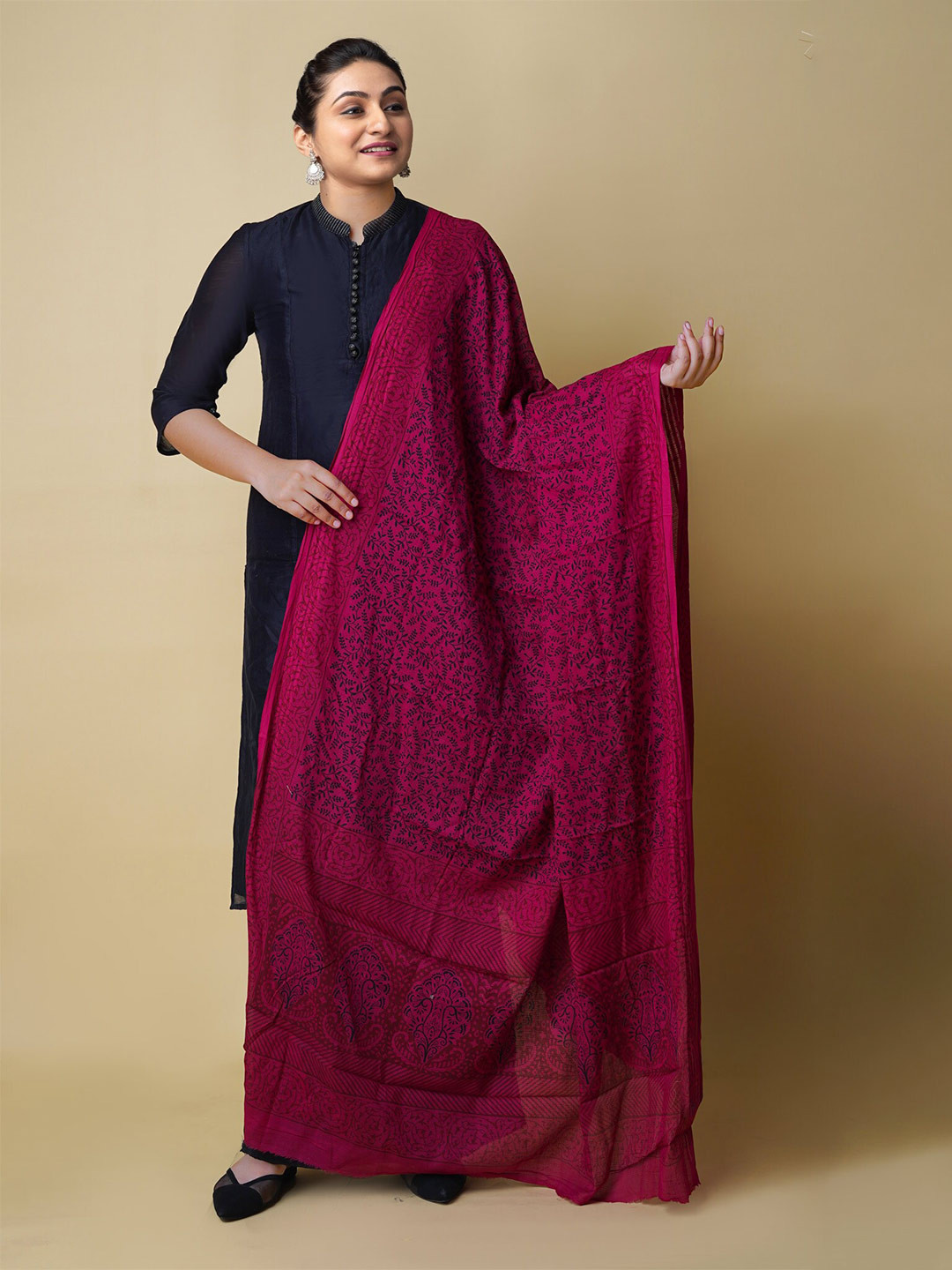 

Unnati Silks Ethnic Motifs Printed Pure Cotton Dupatta, Pink