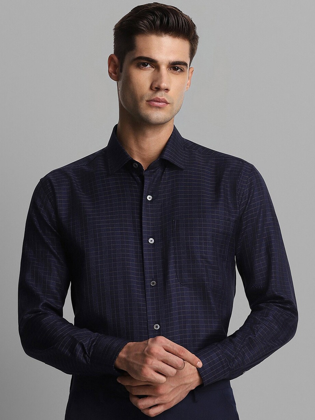 

Luxure by Louis Philippe Checked Cotton Formal Shirt, Navy blue