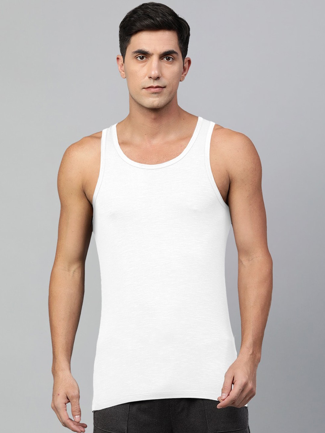 

Heelium Men Bamboo Super Soft & Odour Free Comfort Fit Vest, White