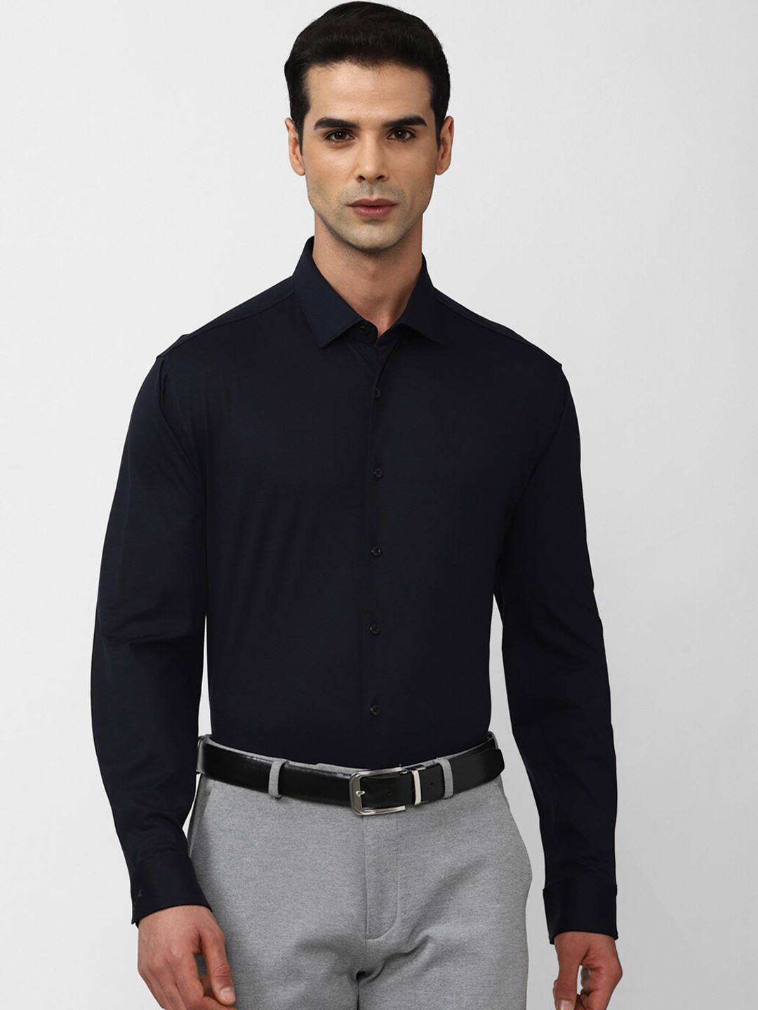 

Van Heusen Slim Fit Formal Shirt, Navy blue